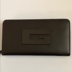 Gucci Chocolate Brown Leather Zippered Wallet or Clutch with Metal G Accent